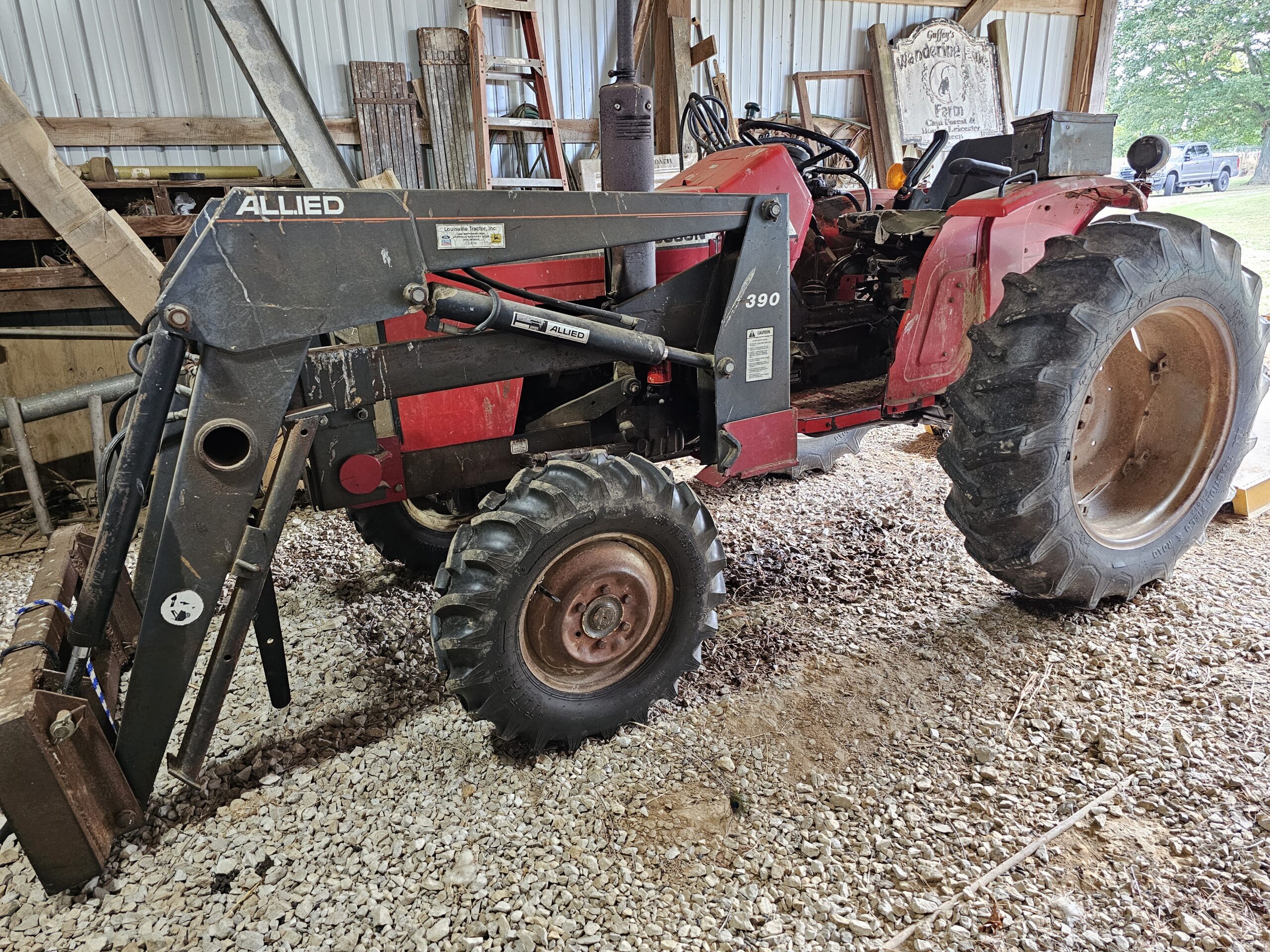 Sold at Auction: 1937 JOHN DEERE MINI CAST IRON ANVIL PAPER WEIGHT